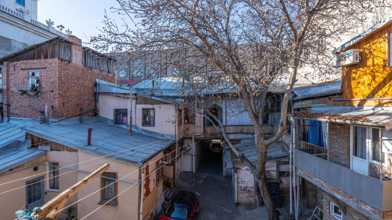 Cozy Baity Tbilisi Apartment Exterior photo