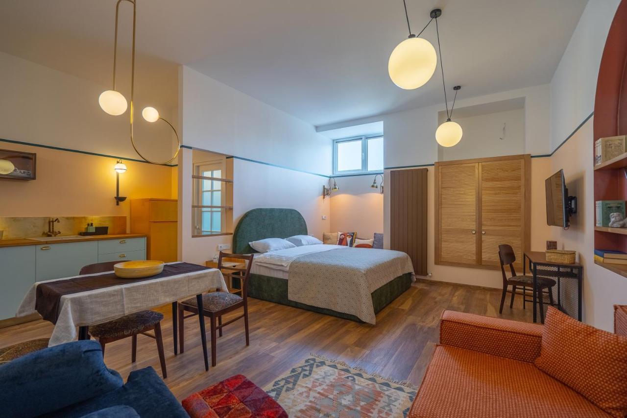 Cozy Baity Tbilisi Apartment Exterior photo
